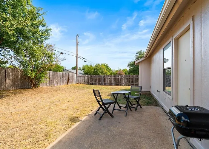 Spacious Family In W Private Yard Holiday home